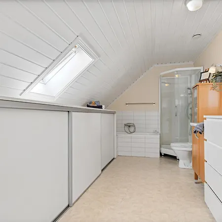 Feriehus Med Stort Lekerom